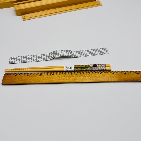 Vintage Set of 6 Wooden Chopsticks Geisha Girl Original Wood Box with Slide NWOT - Picture 8 of 8